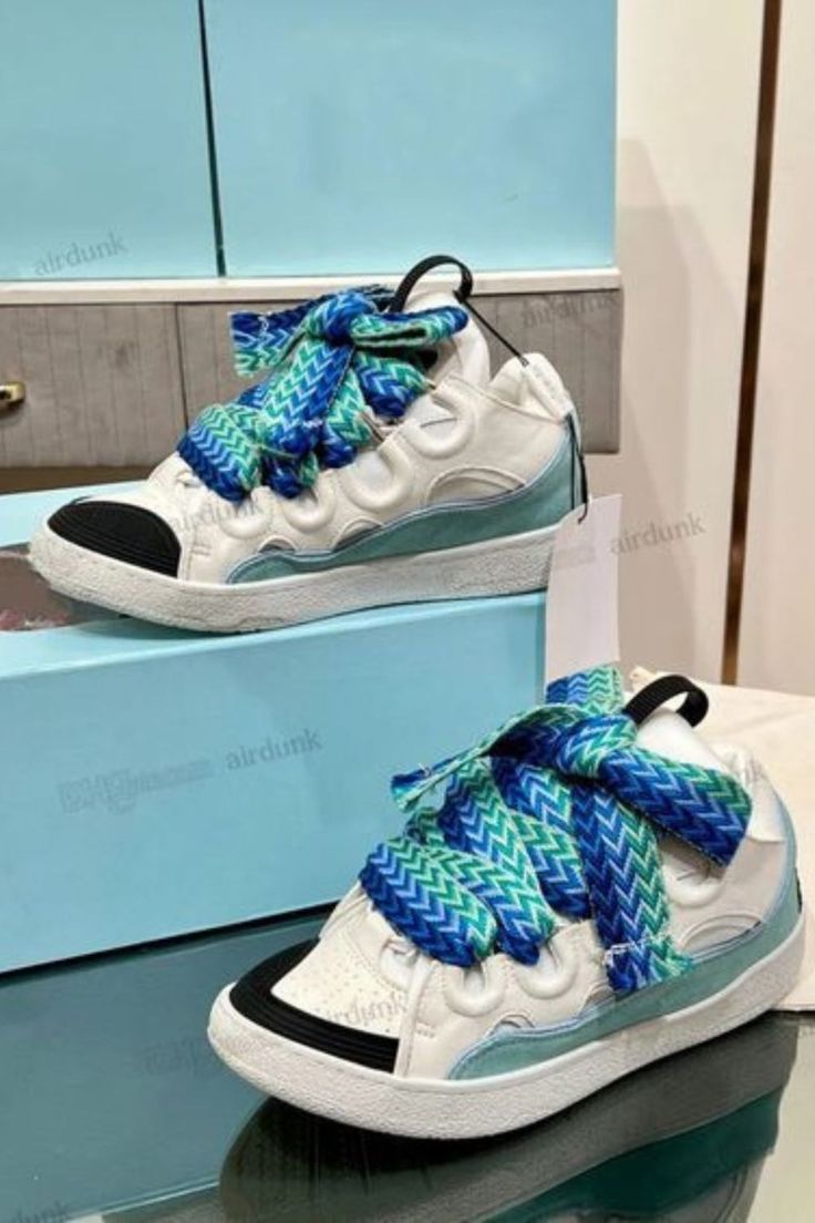 Lanvin Bleu